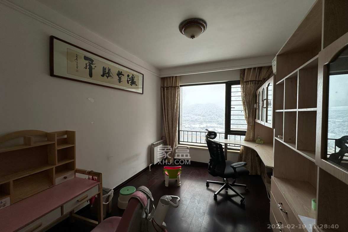 中海国际二期  3室2厅2卫   2800.00元/月室内图