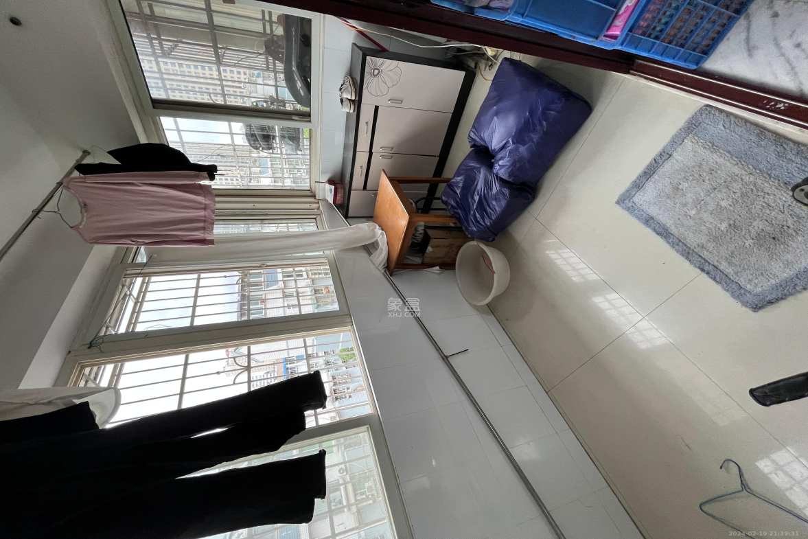 湖南省长沙市城乡规划局雨花区分局宿舍  4室2厅2卫   3200.00元/月室内图