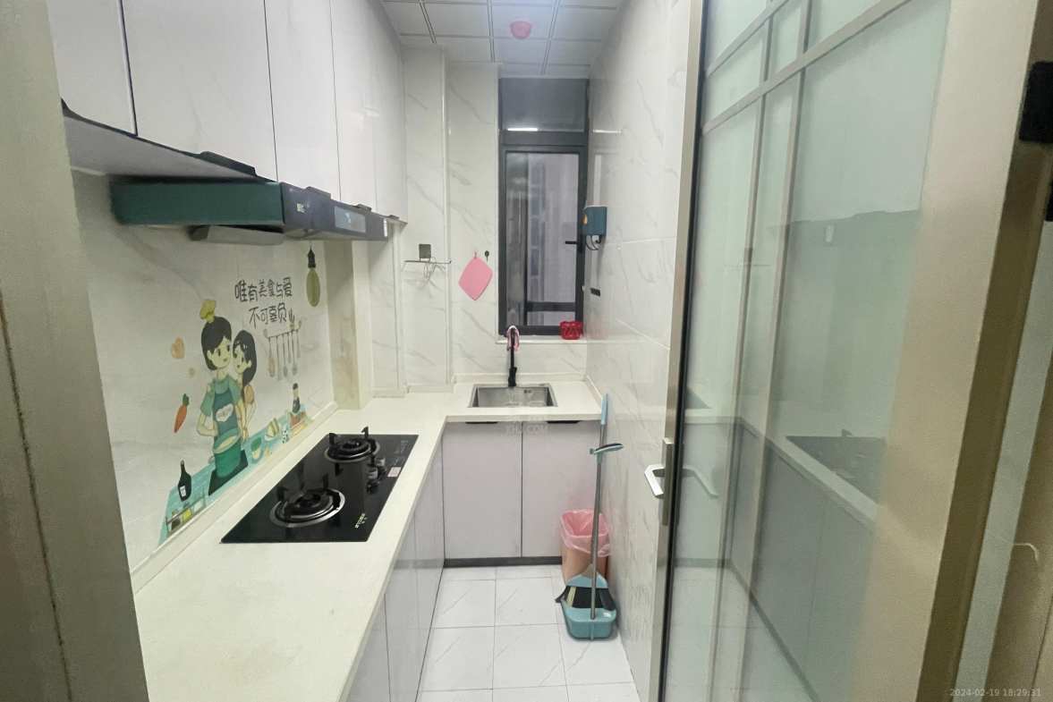 中泰财富湘江 1室1厅1卫 1500.0元/月 中泰财富湘江 1室1厅1卫 1500.0元/月室内图