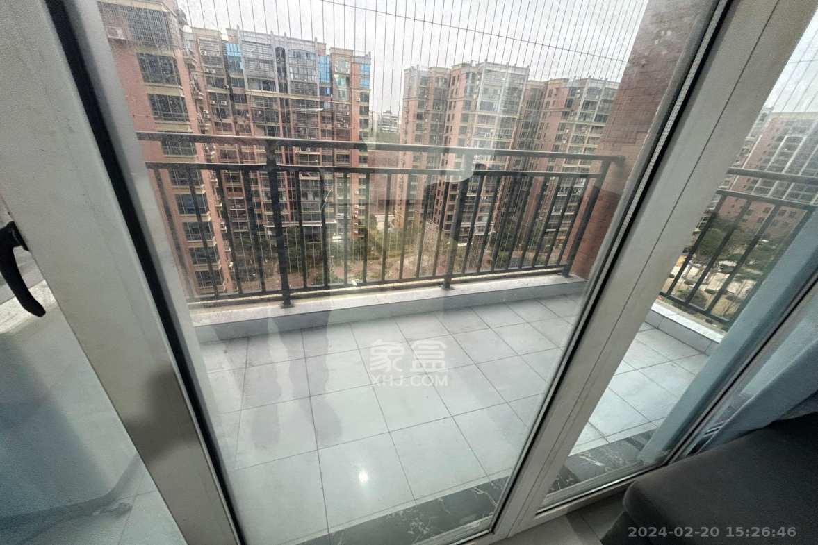 金谷豪庭 4室2厅2卫 2300.0元/月 金谷豪庭 4室2厅2卫 2300.0元/月室内图