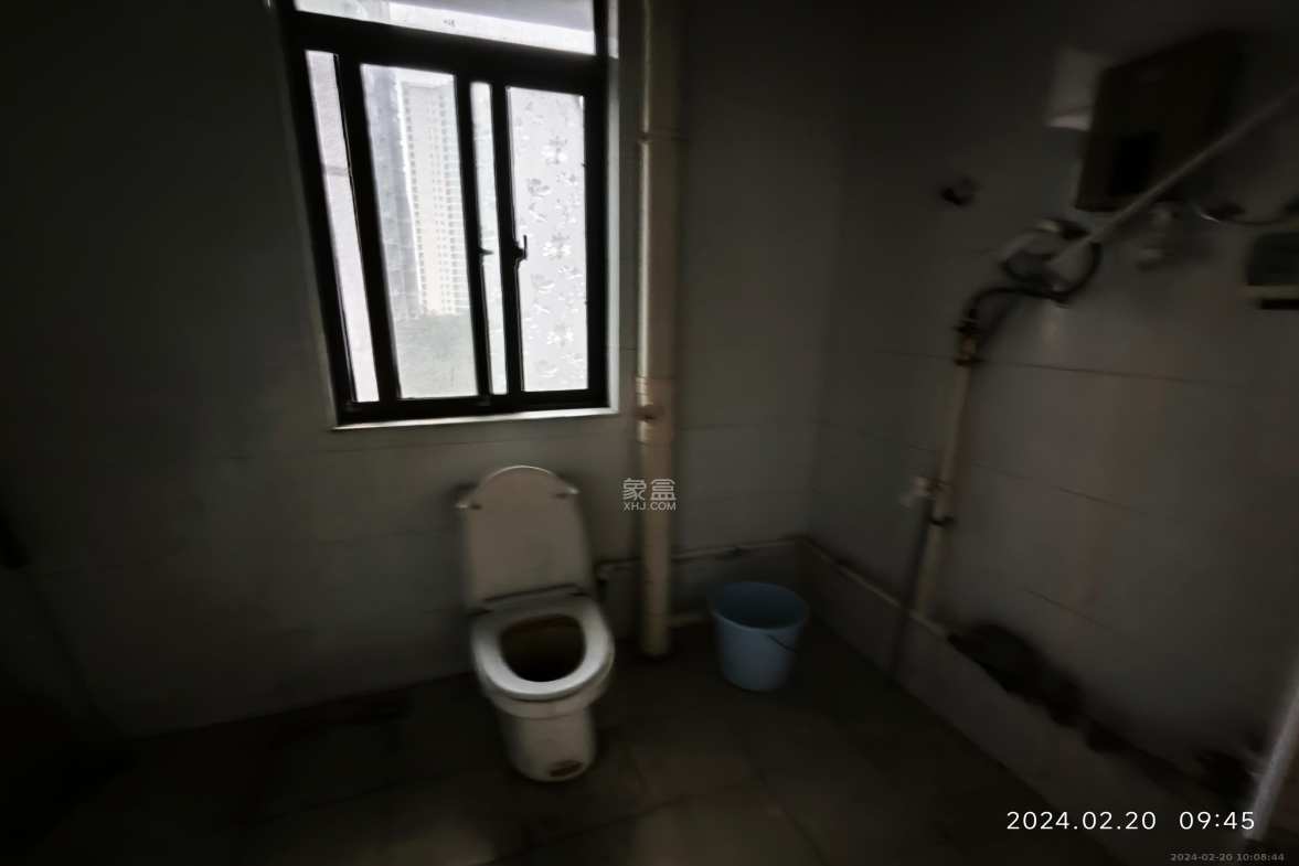 金凤滩家园  5室2厅1卫    2600.0元/月室内图