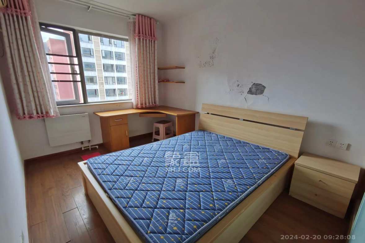 怡海星城 3室2厅2卫 2400.0元/月 怡海星城 3室2厅2卫 2400.0元/月室内图