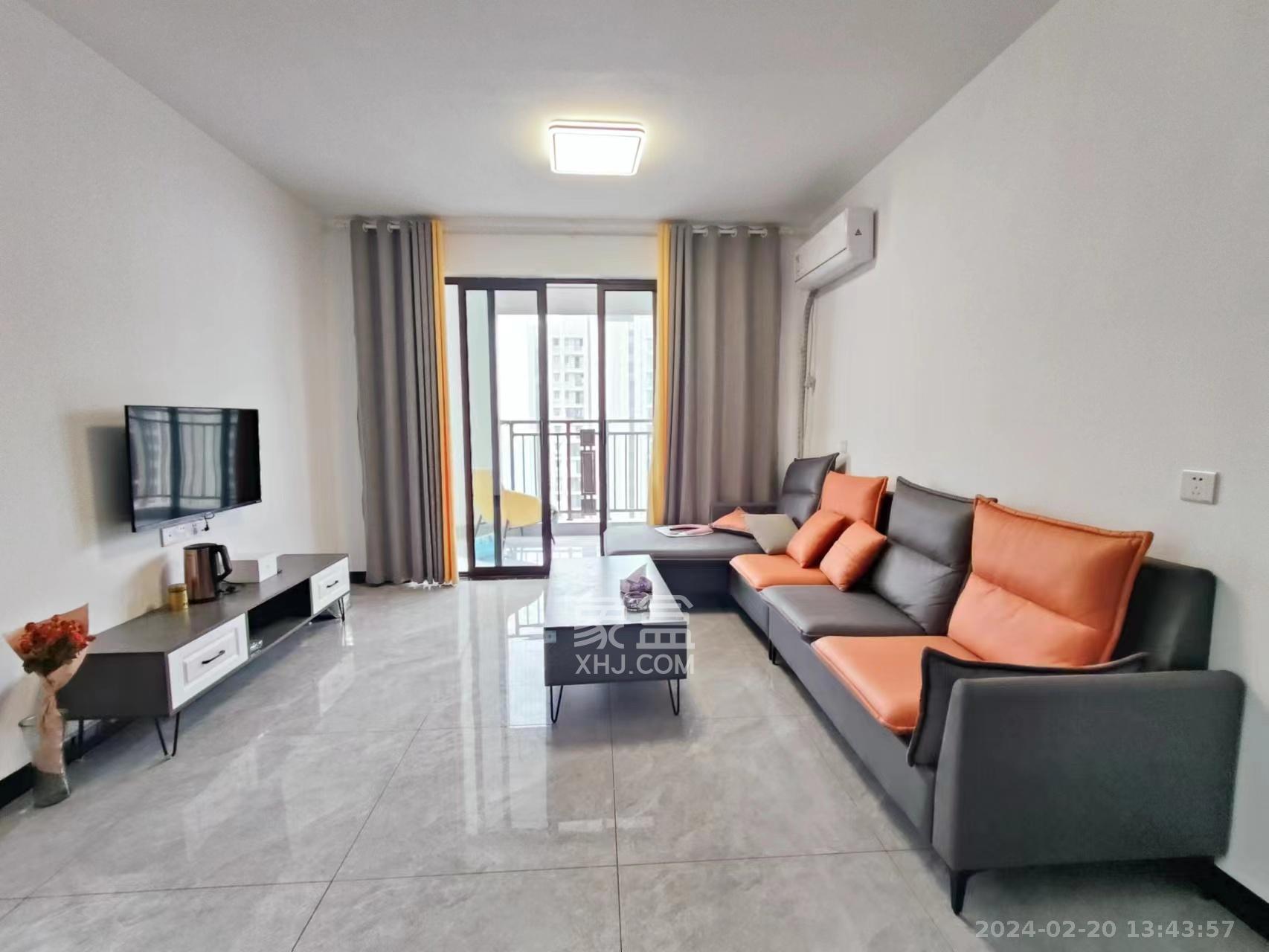 中交中央公园D1区 3室2厅2卫 2700.0元/月