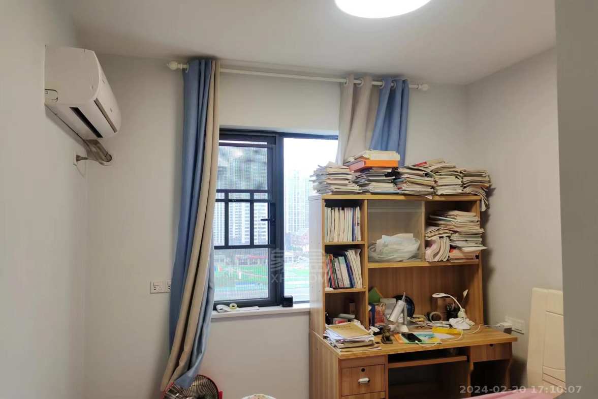 中建江湾壹号 4室2厅2卫 3300.0元/月 中建江湾壹号 4室2厅2卫 3300.0元/月室内图