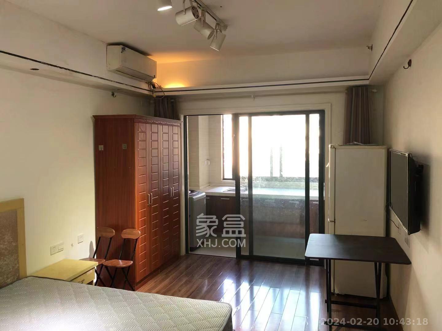 中建木莲工社  1室0厅1卫    1400.0元/月