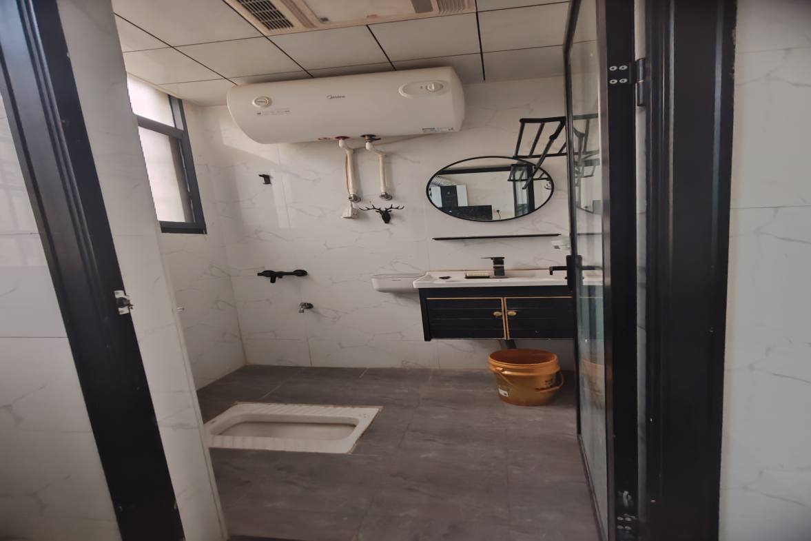 三元社区 2室2厅1卫 700.0元/月 三元社区 2室2厅1卫 700.0元/月室内图