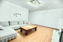 中天会展城B区  4室2厅2卫   3600.00元/月