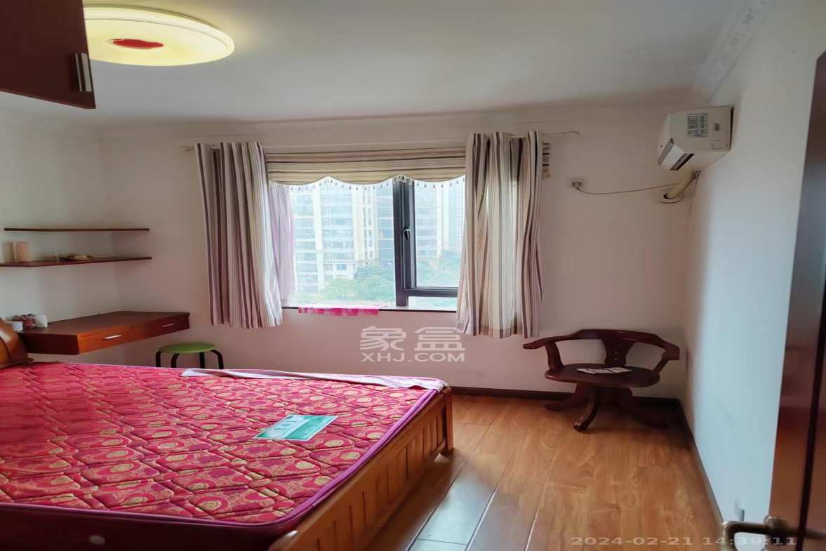 卓越蔚蓝海岸二期  3室2厅2卫    2600.0元/月室内图