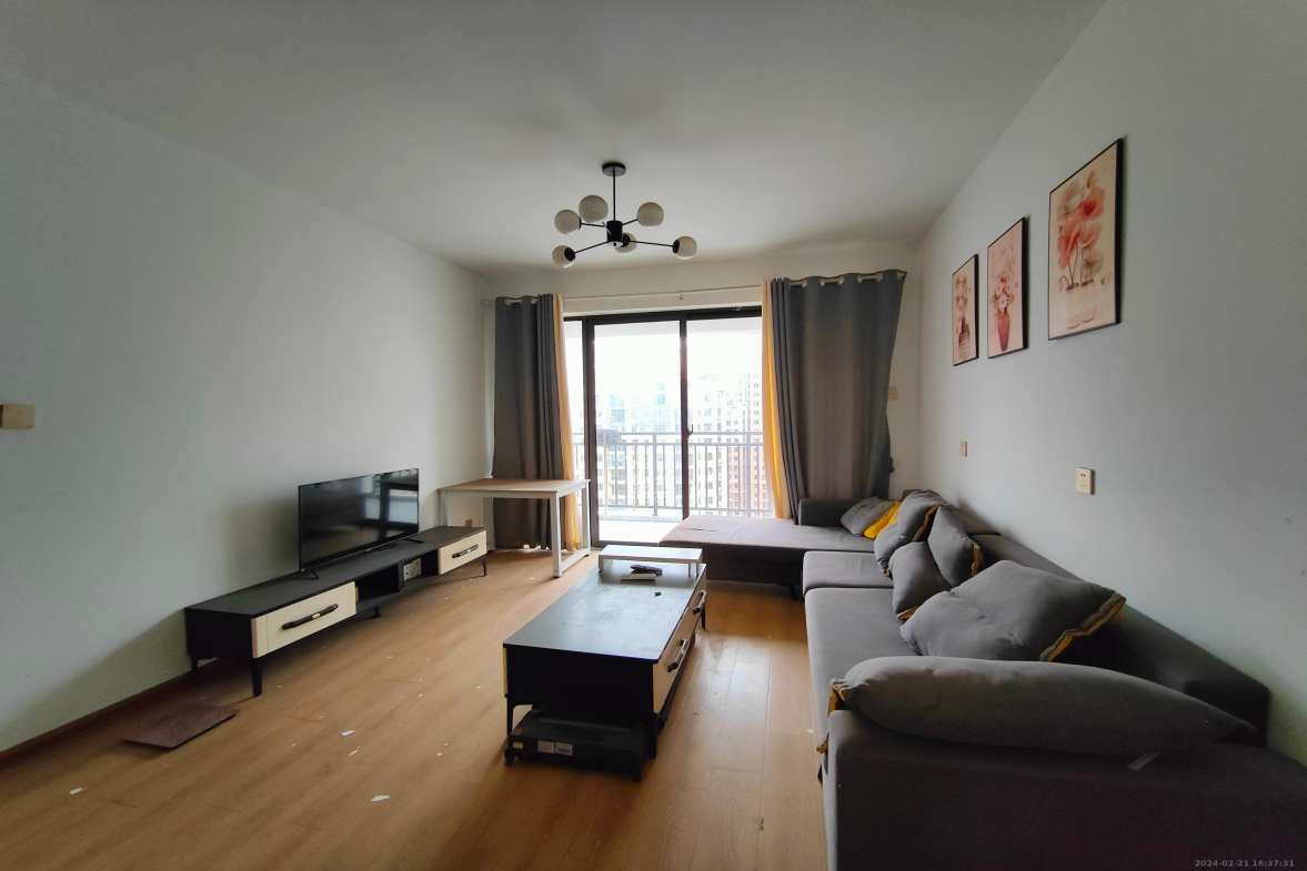 乾源国际 3室2厅2卫 2100.0元/月 乾源国际 3室2厅2卫 2100.0元/月室内图