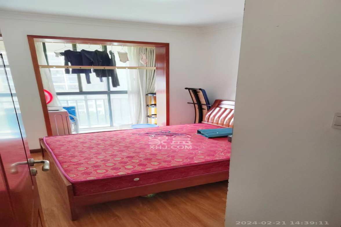 卓越蔚蓝海岸二期  3室2厅2卫    2600.0元/月室内图