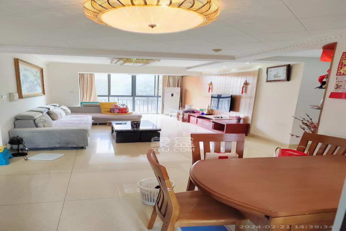 卓越蔚蓝海岸二期  3室2厅2卫    2600.0元/月室内图