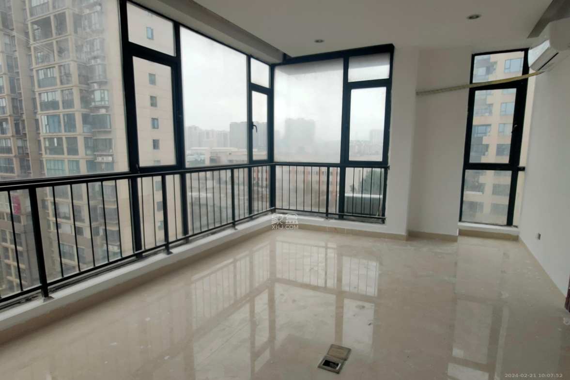 长房时代城  0室0厅0卫    6800.0元/月室内图