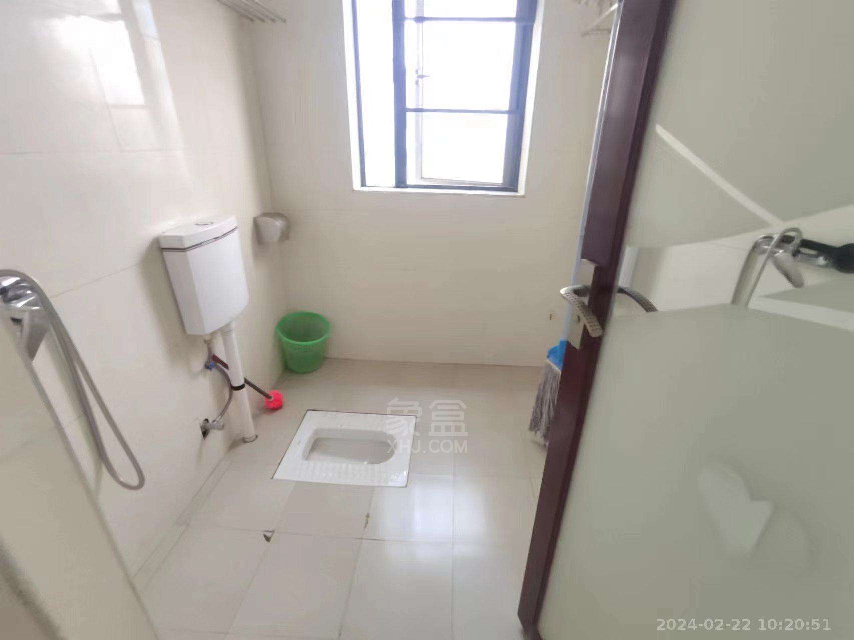 流金岁月-华晨国际  3室2厅1卫    2000.0元/月