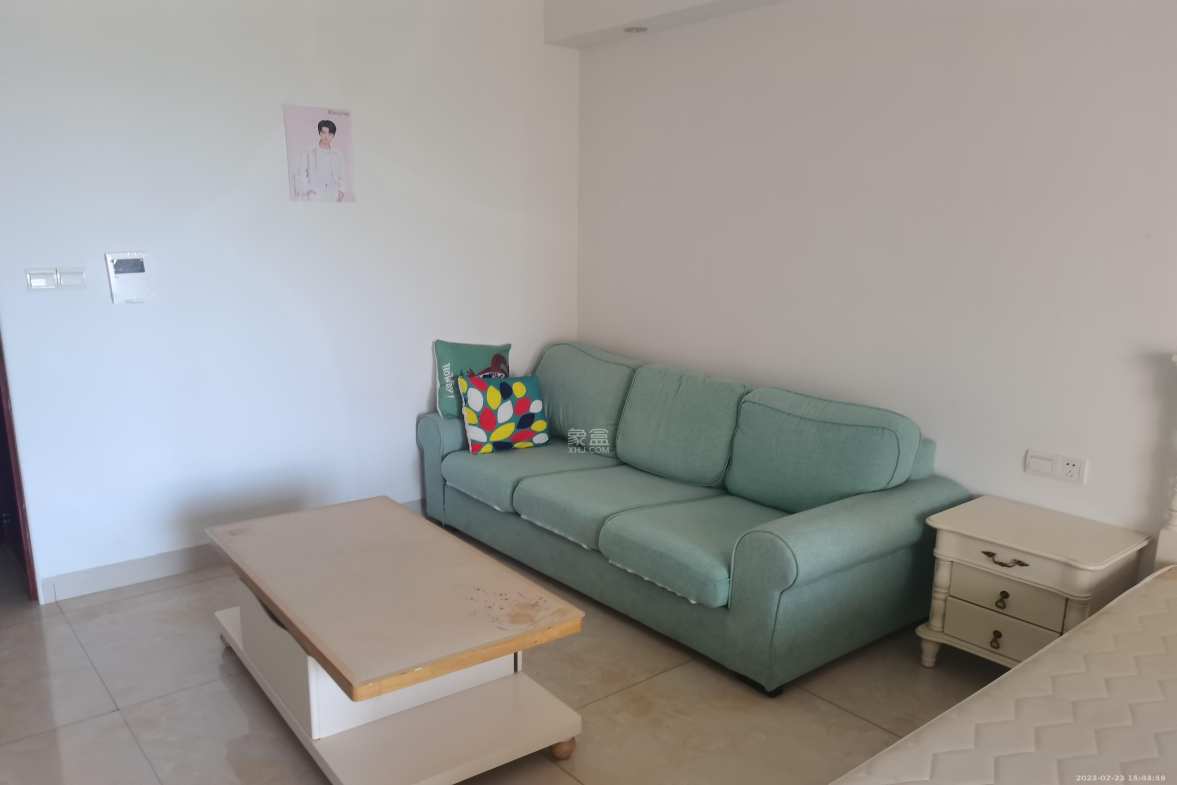 中泰财富湘江  1室1厅1卫    1400.0元/月室内图1