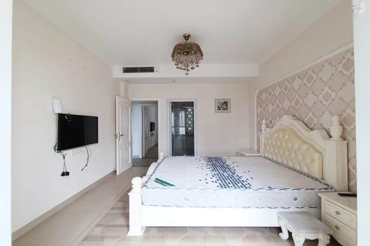 天伦国际  4室2厅1卫    3500.0元/月室内图