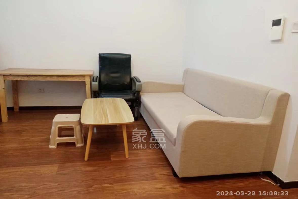 中泰财富湘江  1室1厅1卫    1600.0元/月室内图1