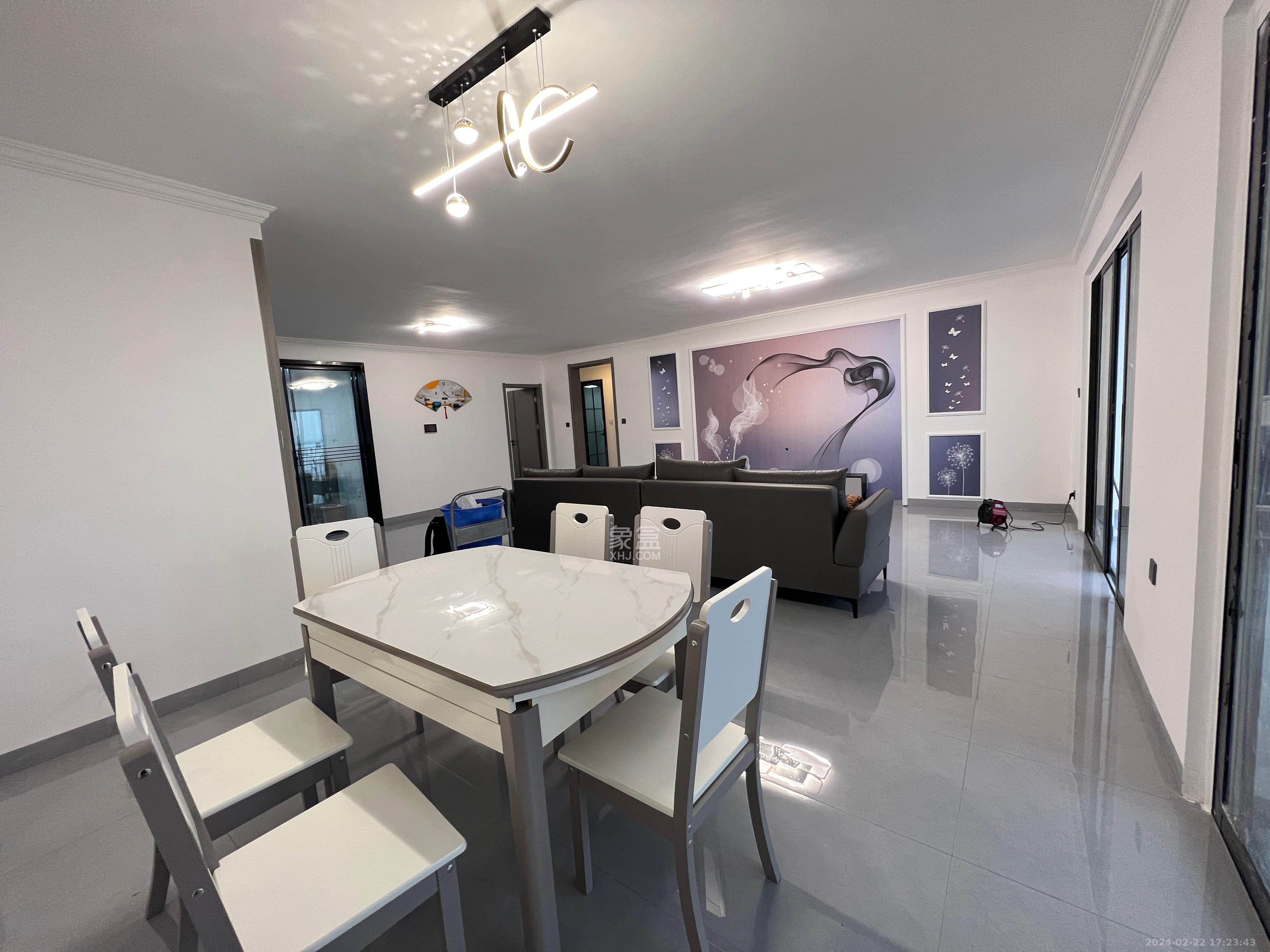 保利金香槟 3室2厅2卫 3000.0元/月