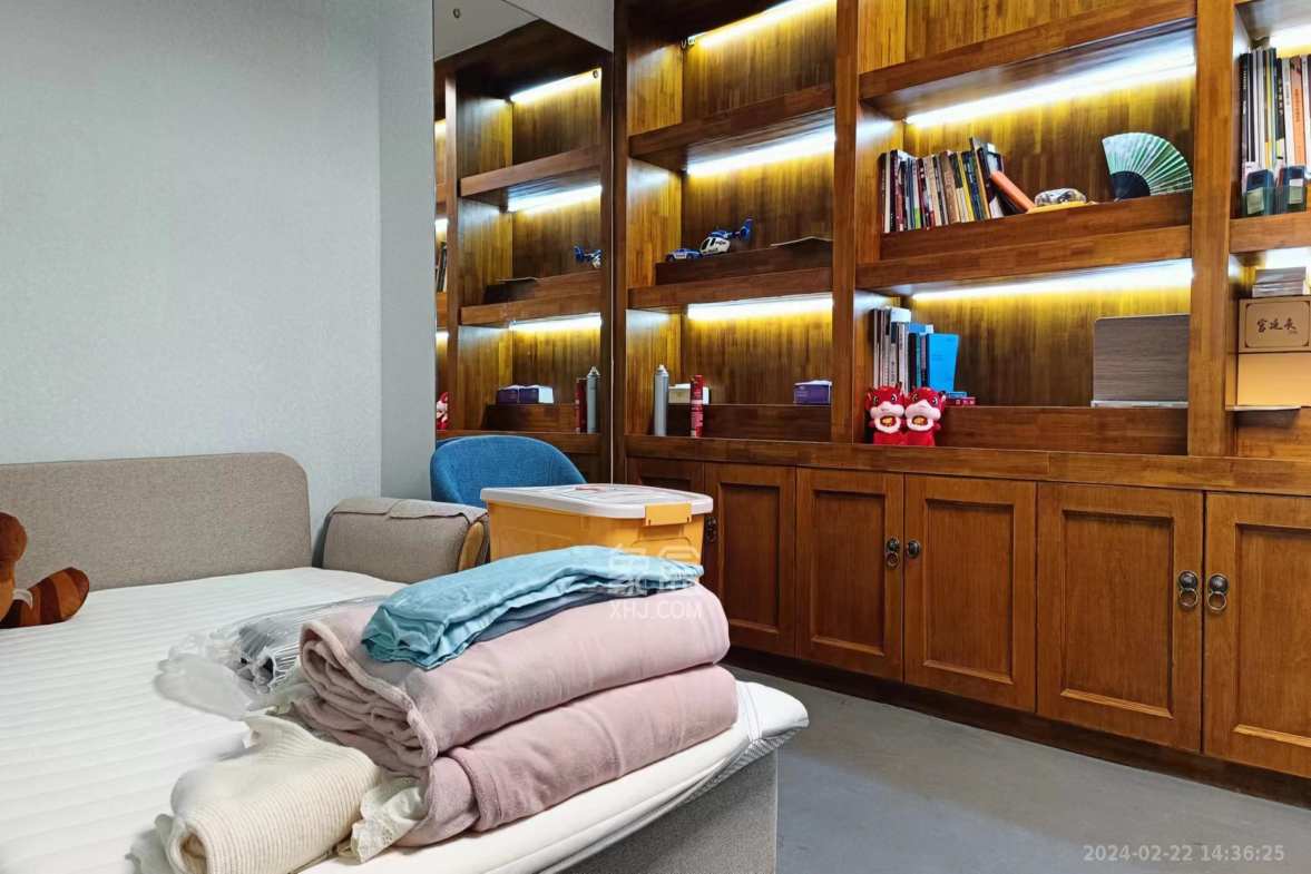 红橡华园(菲莎公馆)  3室2厅1卫    3900.0元/月室内图