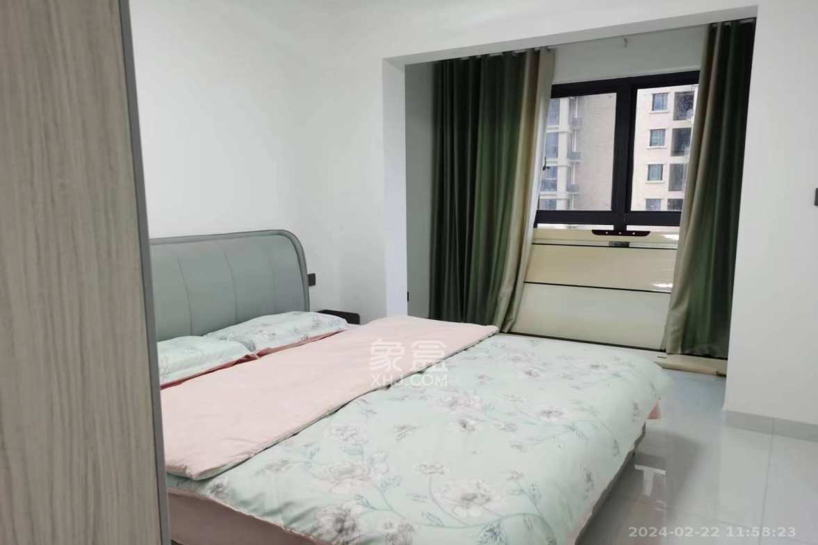 中南红领邦(红星嘉和苑)  3室2厅2卫    2800.0元/月 中南红领邦(红星嘉和苑)  3室2厅2卫    2800.0元/月室内图