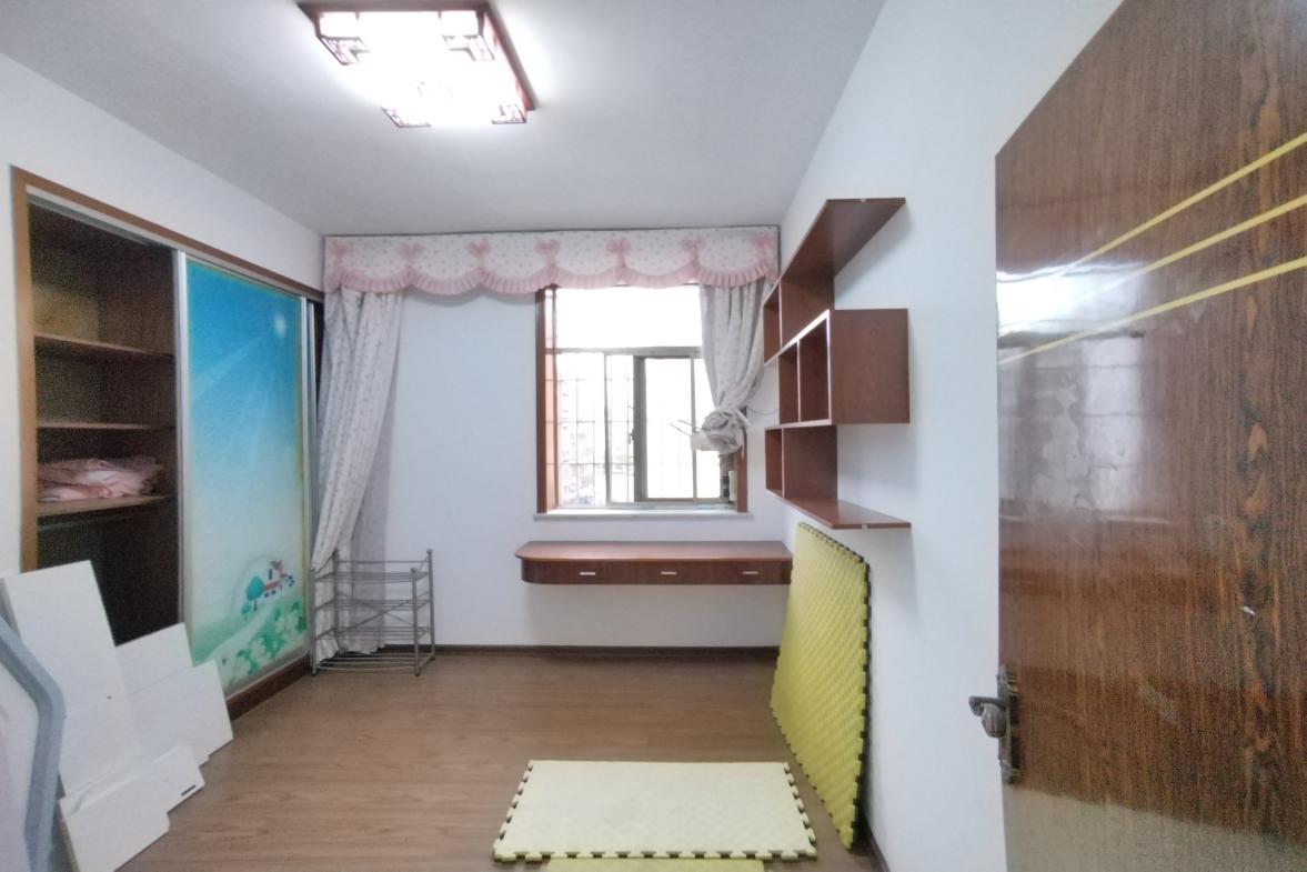 汇金名苑 3室2厅1卫 1100.0元/月 汇金名苑 3室2厅1卫 1100.0元/月室内图