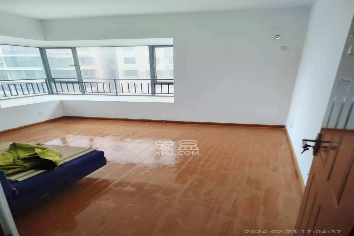 卓越蔚蓝海岸二期  2室2厅1卫   1600.00元/月室内图
