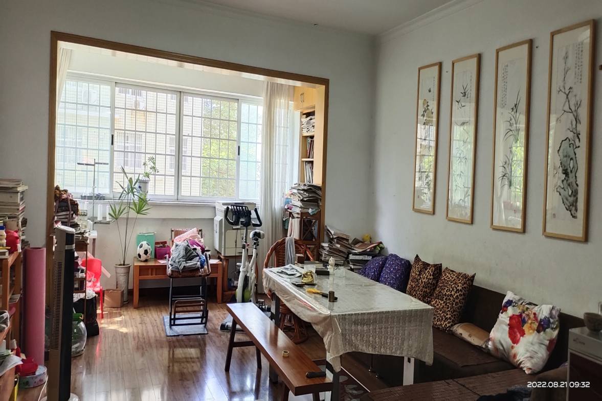 铂金玫瑰园  3室2厅2卫    85.0万室内图1