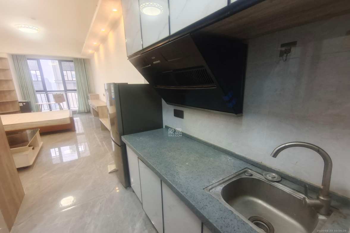 润和滨江府  1室1厅1卫    1500.0元/月 润和滨江府  1室1厅1卫    1500.0元/月室内图