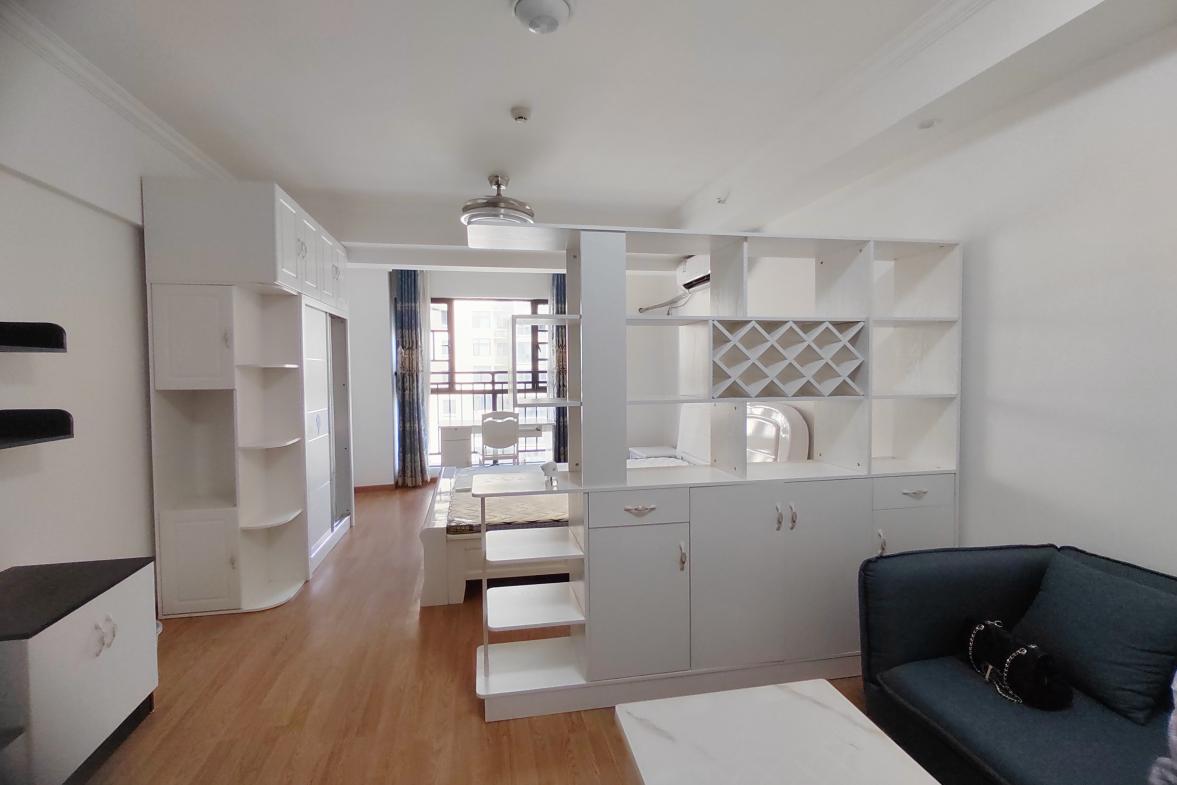 五江碧桂园城市广场  1室1厅1卫    1600.0元/月 五江碧桂园城市广场  1室1厅1卫    1600.0元/月室内图