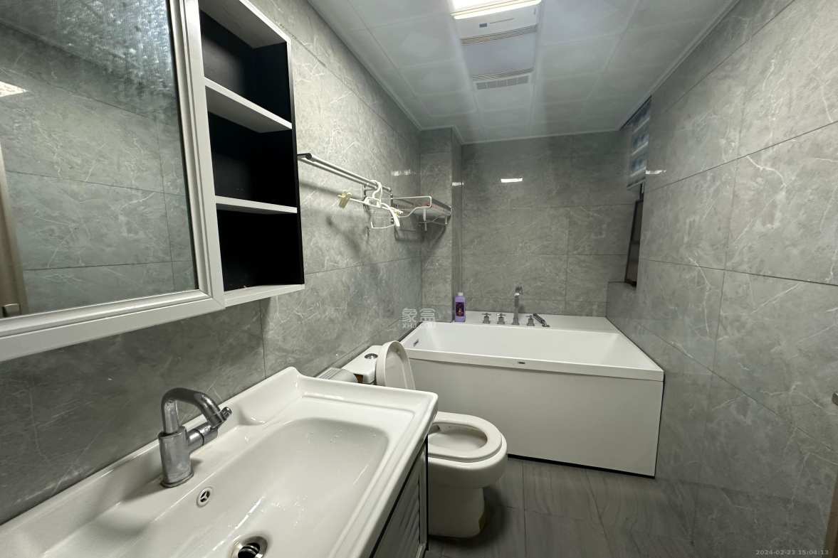 天鸿天府（天鸿中央大院）  4室2厅2卫    3600.0元/月室内图