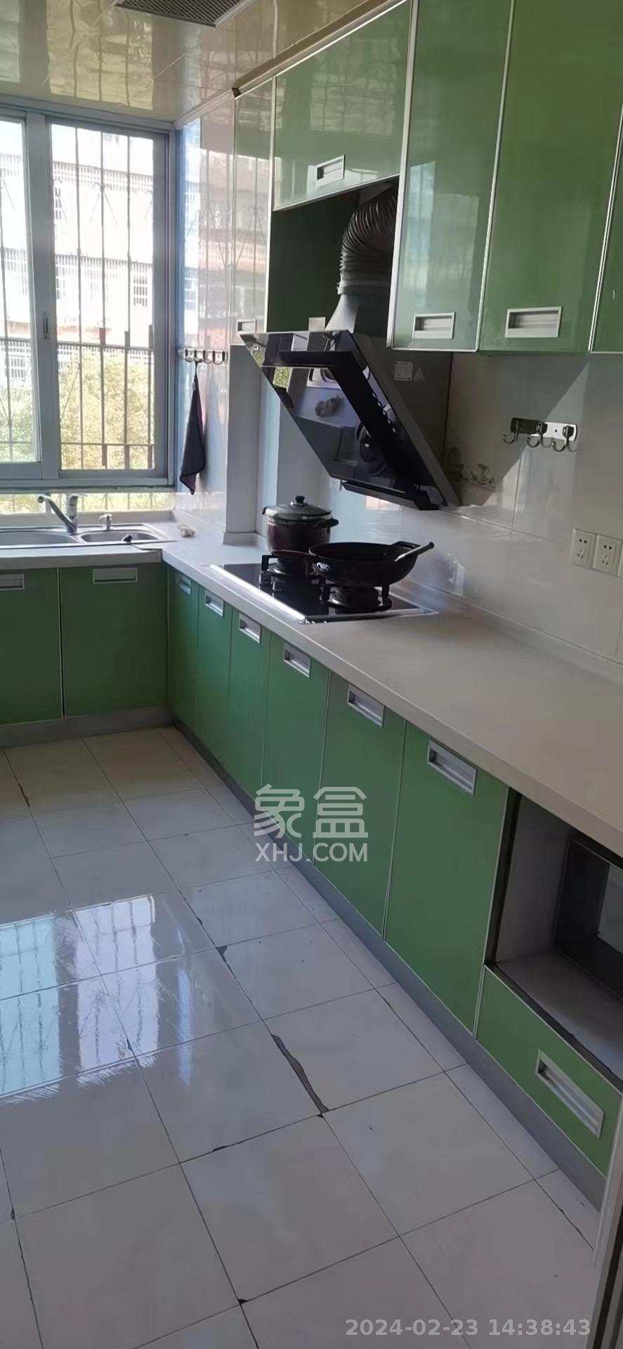 四方坪教师村  3室2厅1卫    1800.0元/月室内图