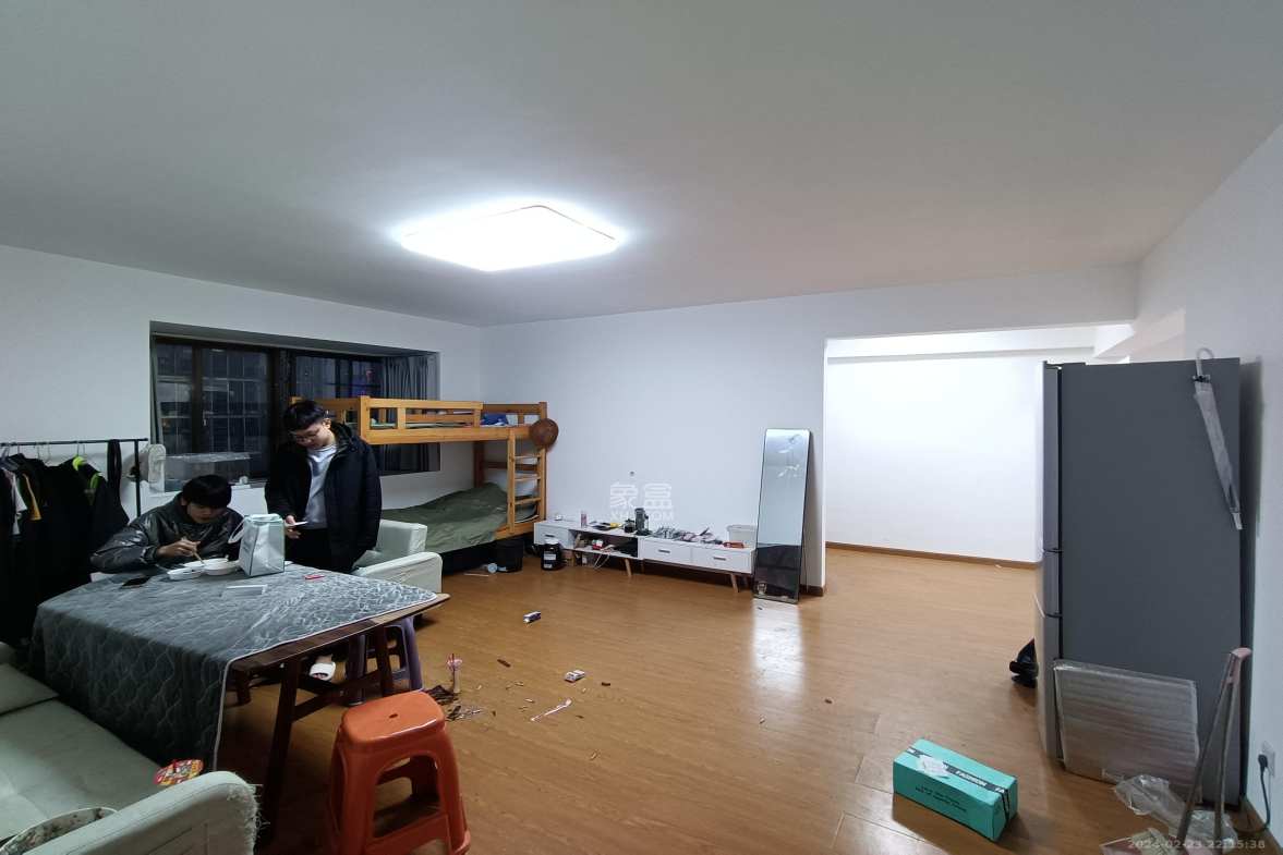 芙蓉蓉苑  3室2厅1卫    2900.0元/月室内图1
