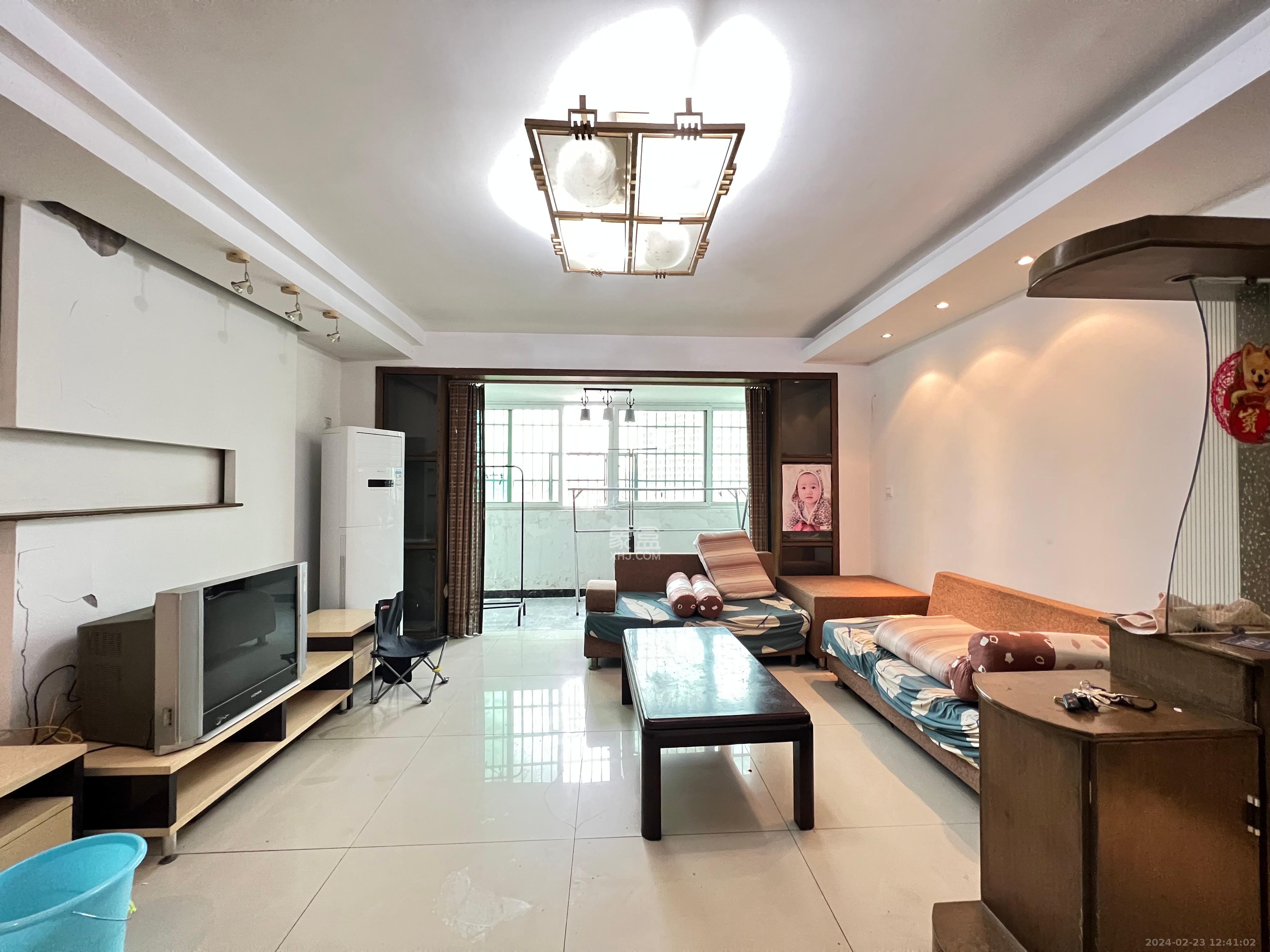 恩瑞麓山名园（龙王港小区）  2室2厅2卫    2100.0元/月