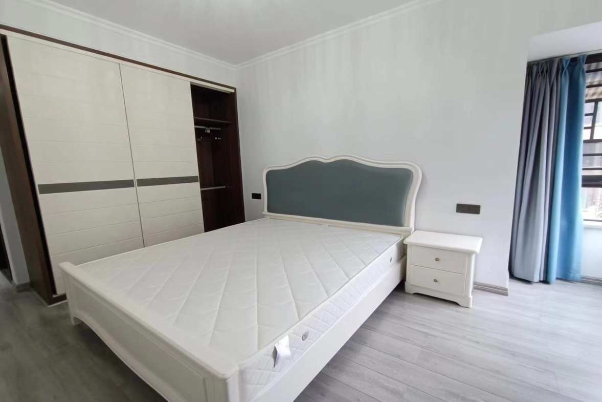 天伦国际  3室2厅2卫    3100.0元/月室内图