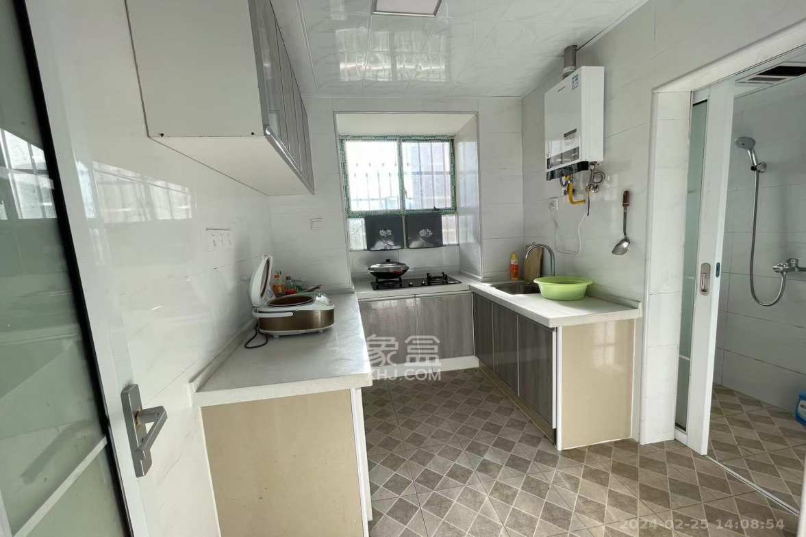 红旗区四片  2室1厅1卫    1600.0元/月室内图