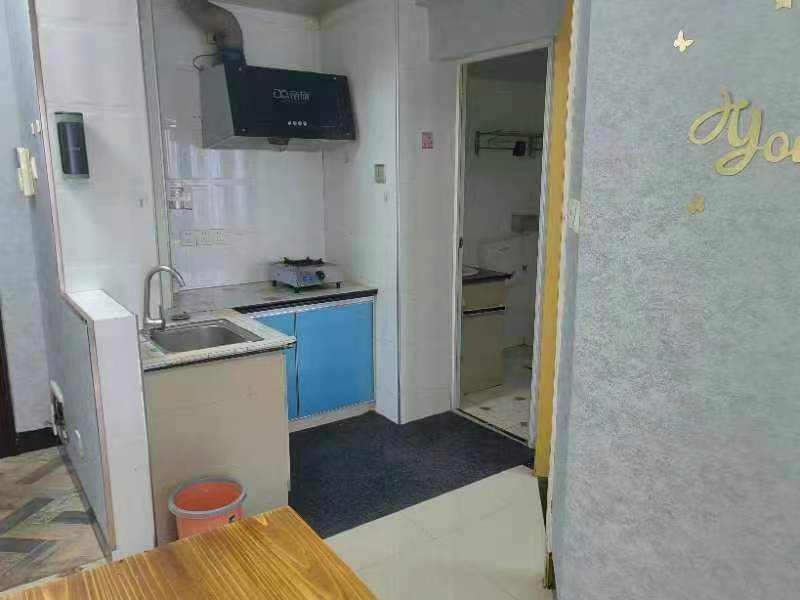 东方豪苑  0室0厅0卫    900.0元/月室内图1