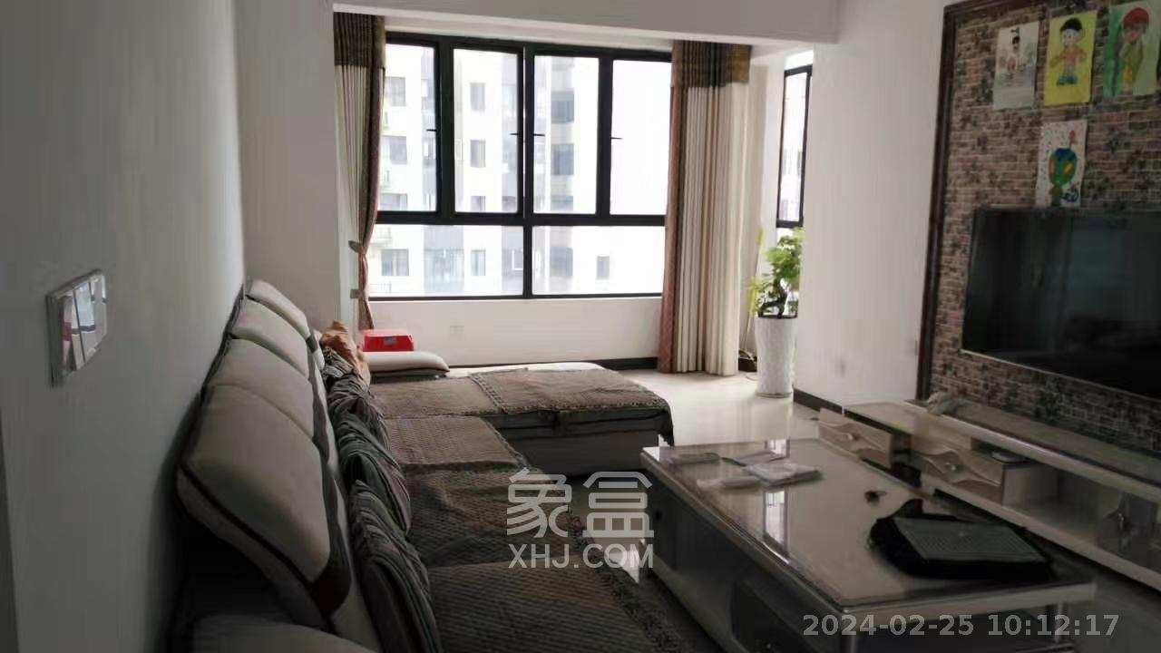 中国铁建梅溪青秀一期  3室2厅1卫   2700.00元/月室内图1