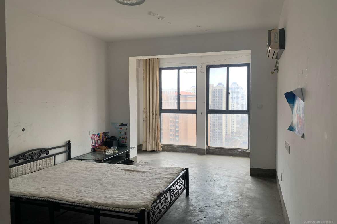 泰山公馆  3室2厅1卫    1200.0元/月室内图