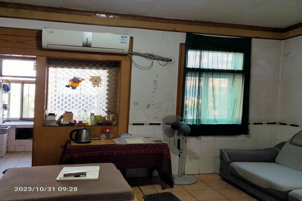 仙人阁  0室0厅0卫    1000.0元/月室内图1