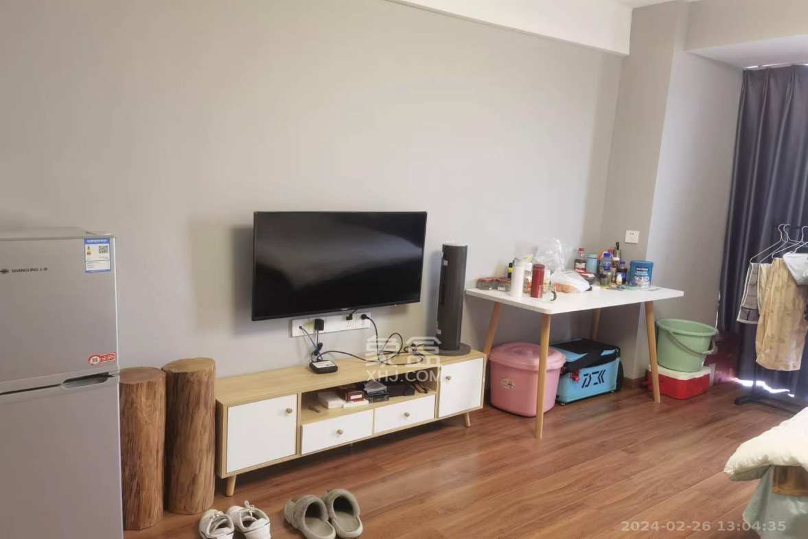 五峰国际 1室0厅1卫 1600.0元/月 五峰国际 1室0厅1卫 1600.0元/月室内图