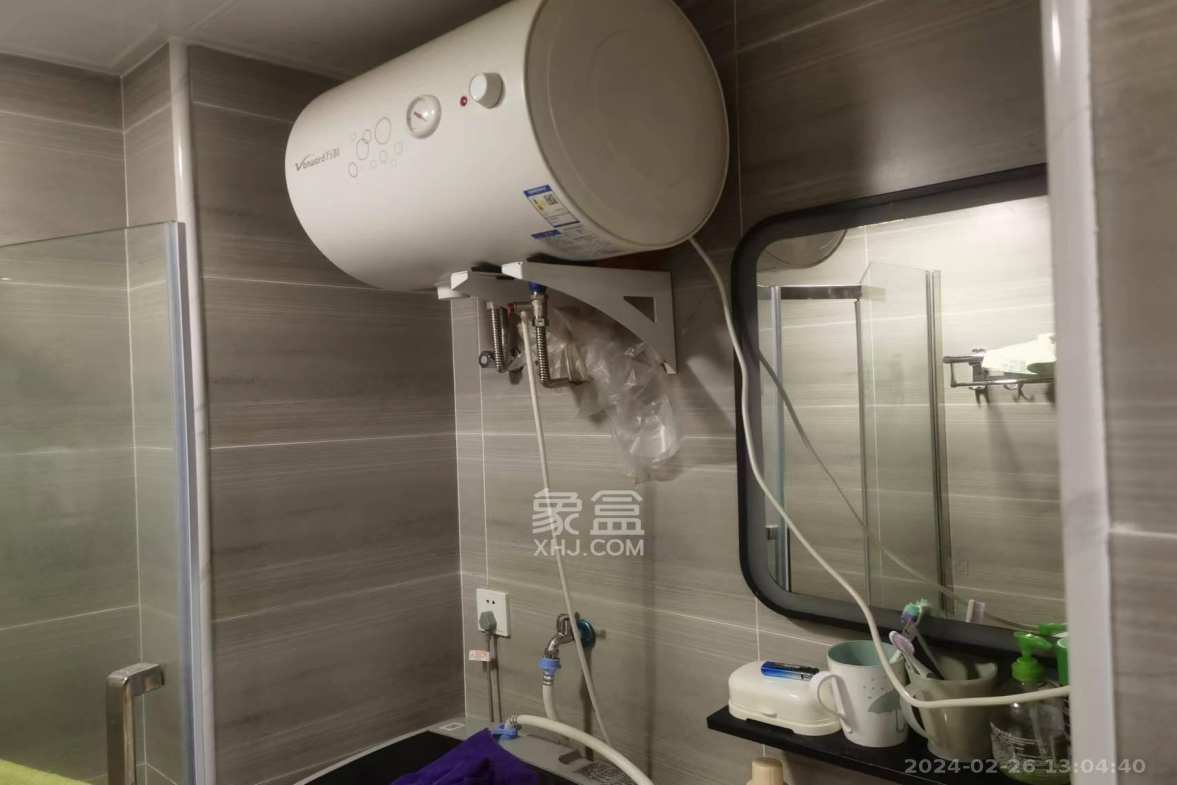 五峰国际 1室0厅1卫 1600.0元/月 五峰国际 1室0厅1卫 1600.0元/月室内图