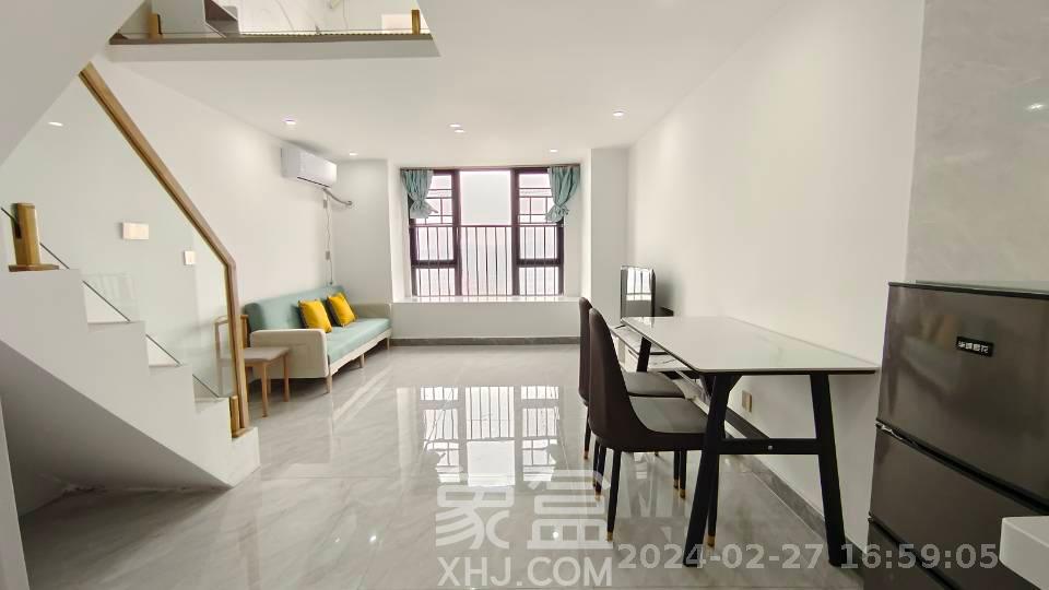 映客龙湖璟翠公馆(映客龙湖璟翠中心) 1室1厅1卫 2000.0元/月