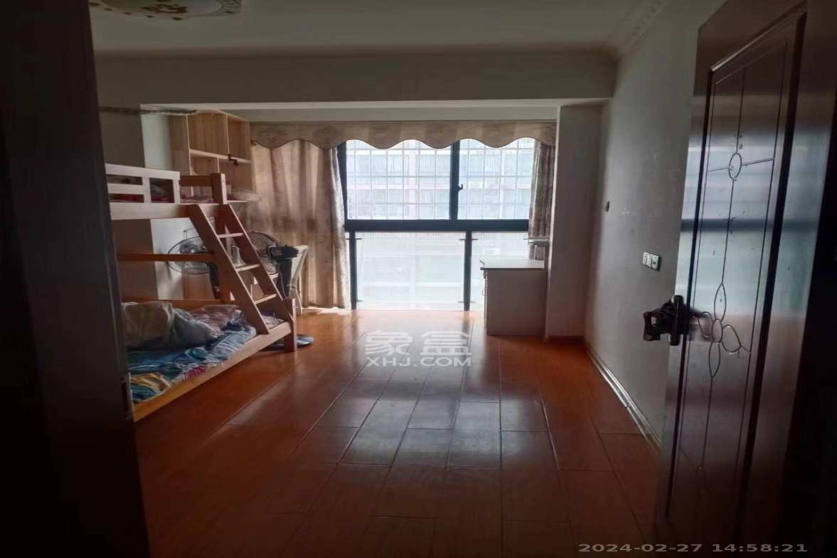 尊邸华庭 3室2厅1卫 2500.0元/月 尊邸华庭 3室2厅1卫 2500.0元/月室内图