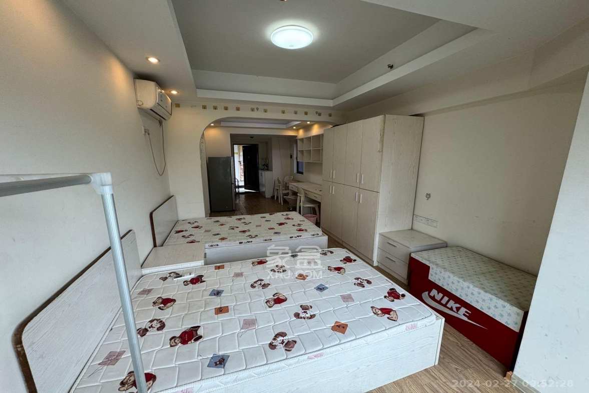 罗马国际公寓  1室1厅1卫   1300.00元/月室内图