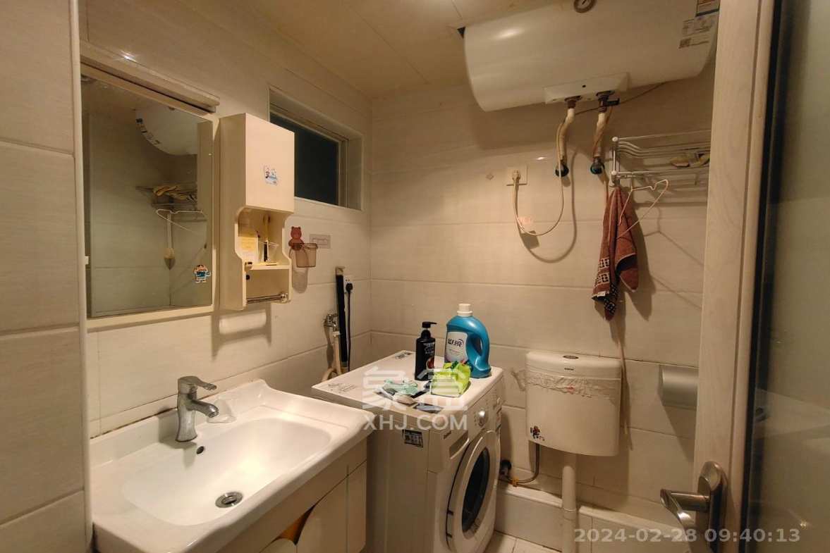 达美D6区  2室1厅1卫    2300.0元/月室内图