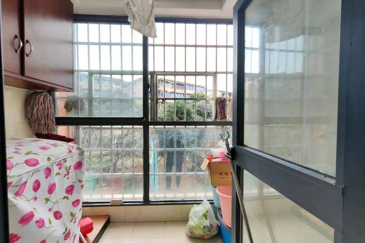 龙洲馨苑  2室2厅1卫   55.00万室内图