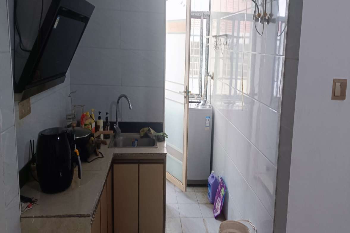 檀山湾小区  2室2厅1卫    700.0元/月室内图1