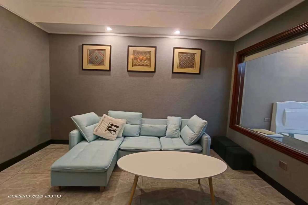 江岸公馆  1室1厅1卫    1700.0元/月室内图