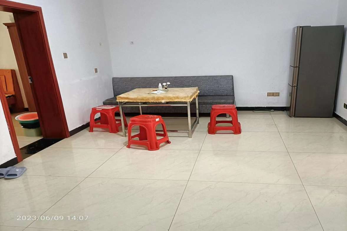 檀山湾小区 0室0厅0卫 700.00元/月 檀山湾小区 0室0厅0卫 700.00元/月室内图