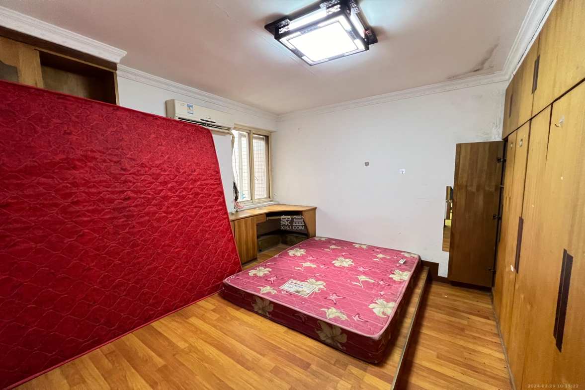 和顺园公寓 3室2厅2卫 1700.0元/月 和顺园公寓 3室2厅2卫 1700.0元/月室内图