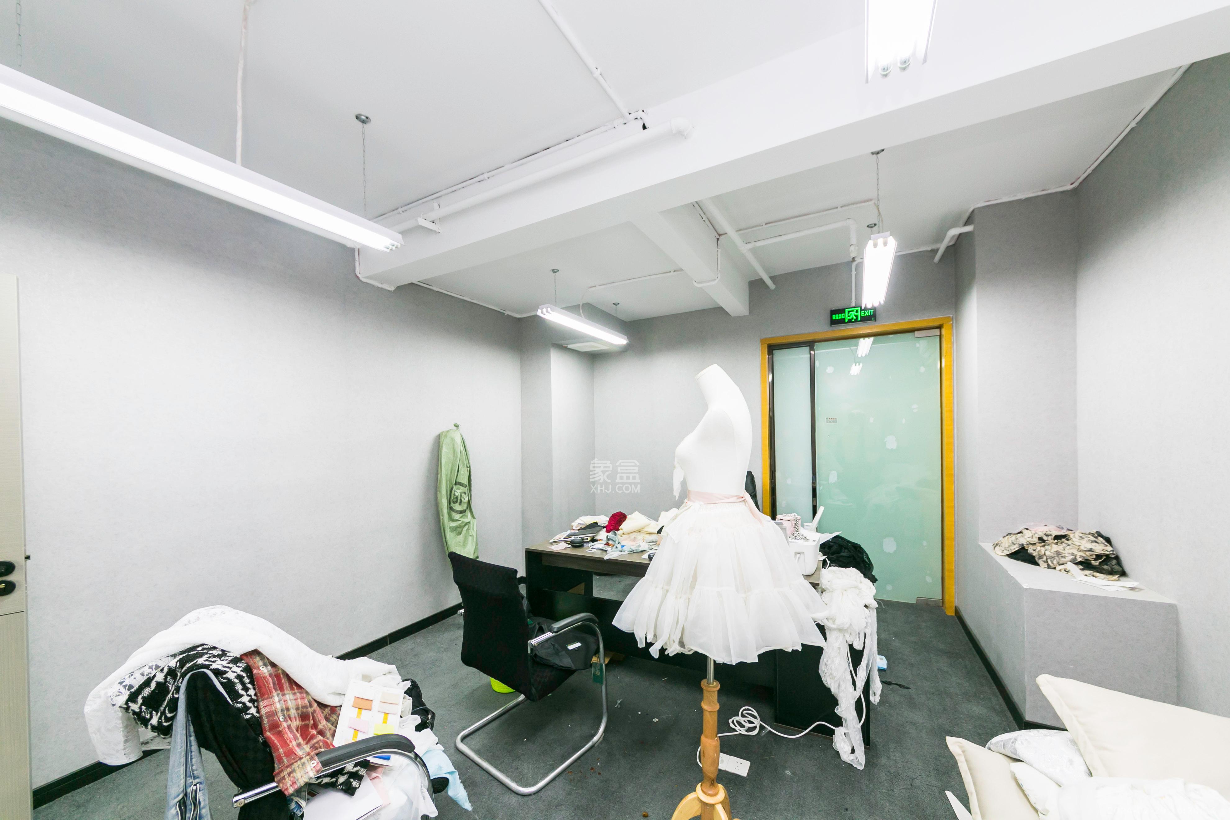 德思勤城市广场（宝格丽公寓）   260.0㎡      8800.0元/月室内图